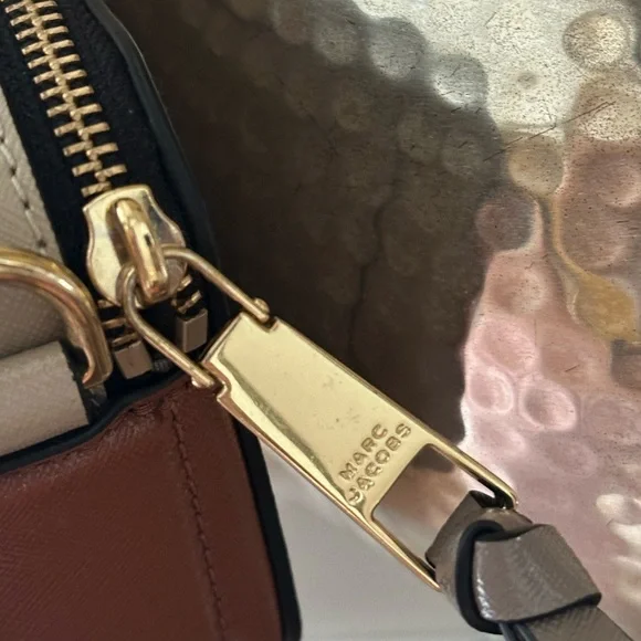 Marc Jacobs Snapshot Crossbody Bag (EUC) - Picture 5 of 13